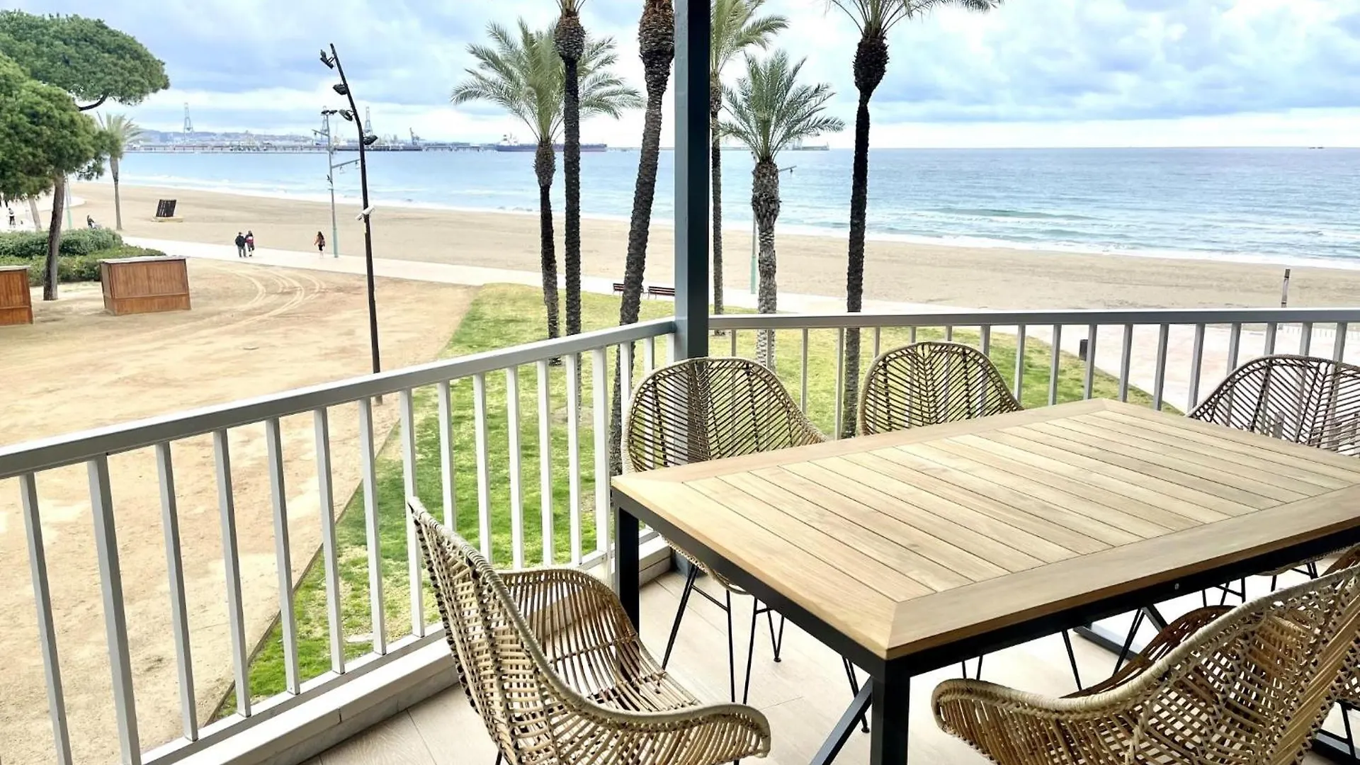 Contactos de Apartbeach Nuevo Bell Raco Y Frente Playa